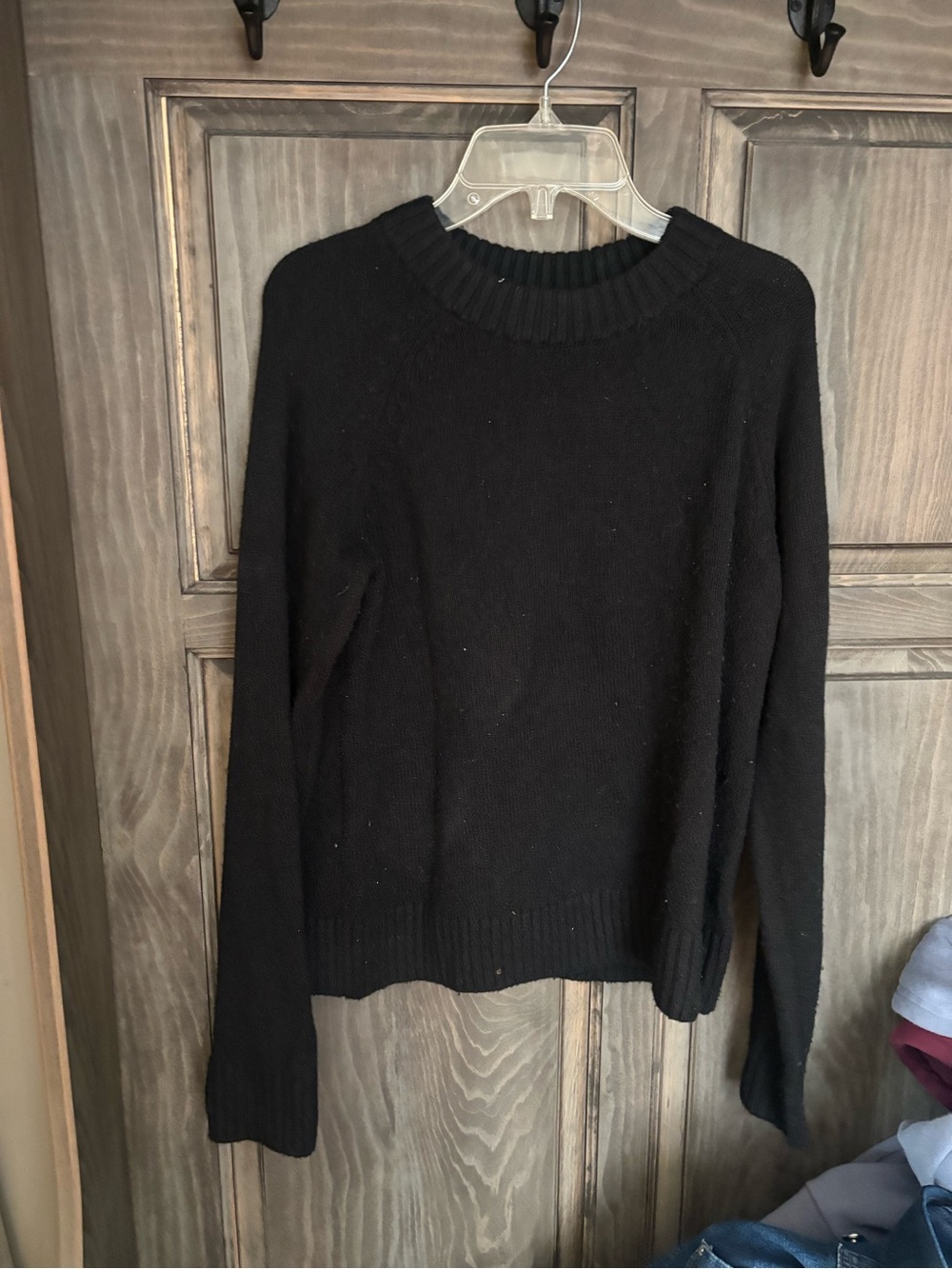 Gap Classic Black Crewneck Women’s Sweater